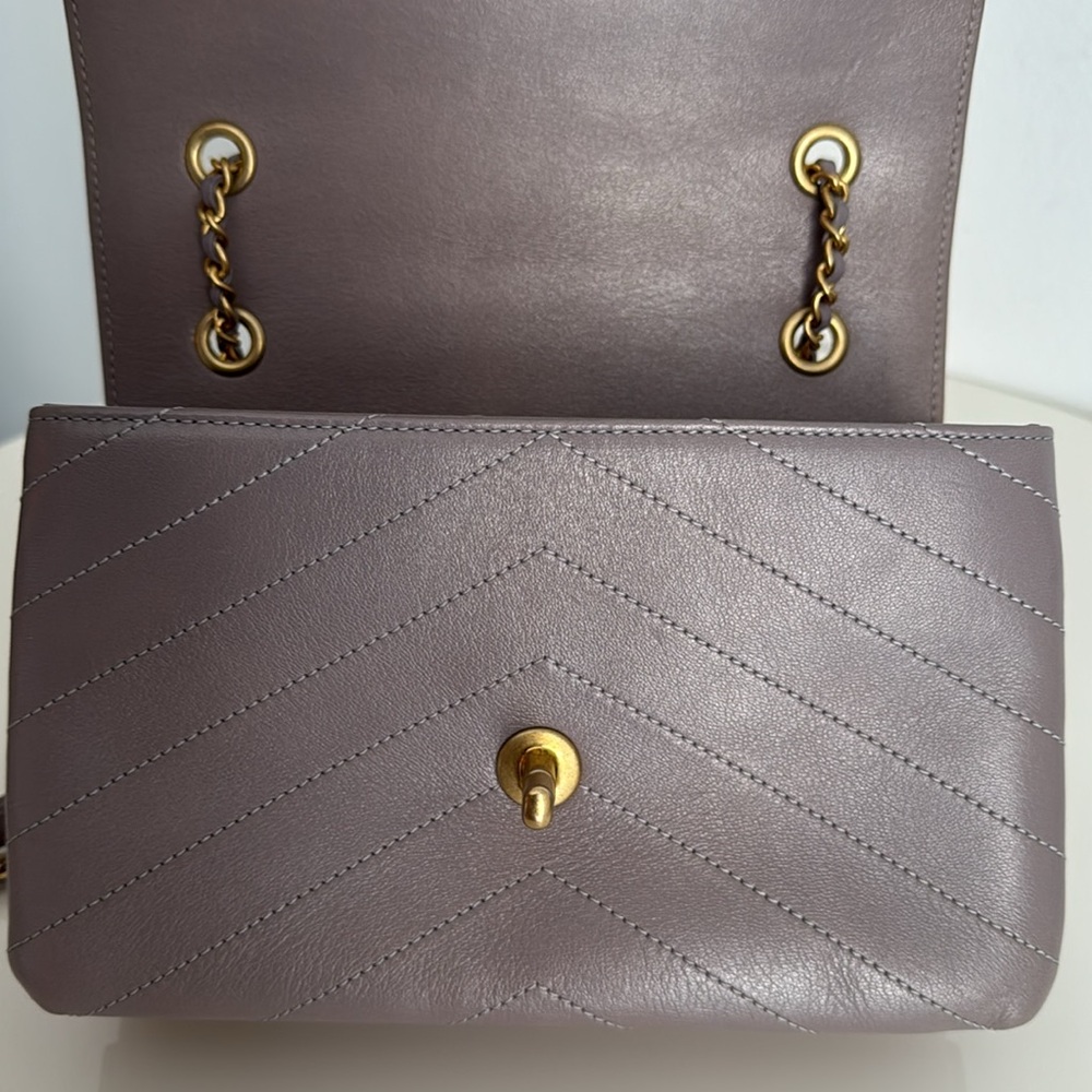 Chanel Grey-Taupe Chevron Leather Flap Bag Shoulder Crossbody Vintage Gold HW - Picture 15 of 17